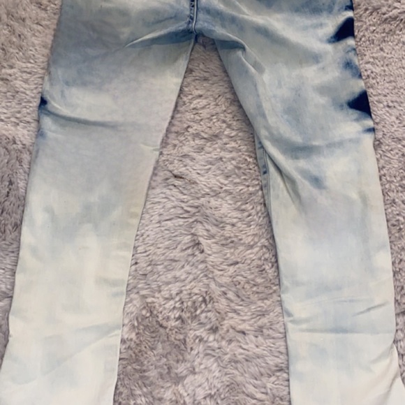 VIP JEANS - Picture 4 of 5